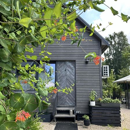 Amazing Little House On An Island With Garden Villa Rīga Exterior foto