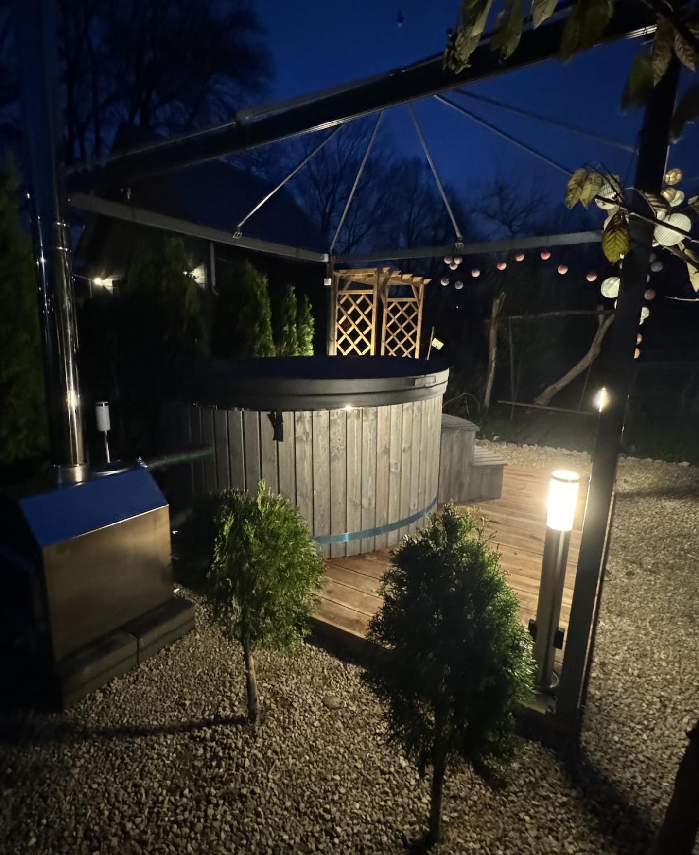 Amazing Little House On An Island With Garden Villa Rīga Exterior foto